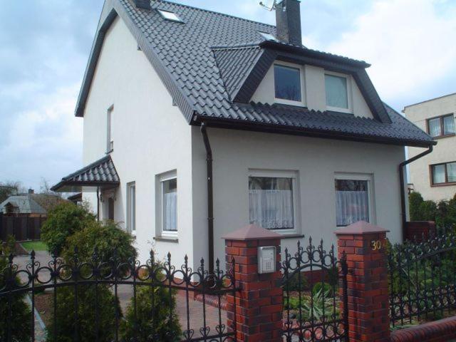 10 Bed And Breakfast Poznań Extérieur photo